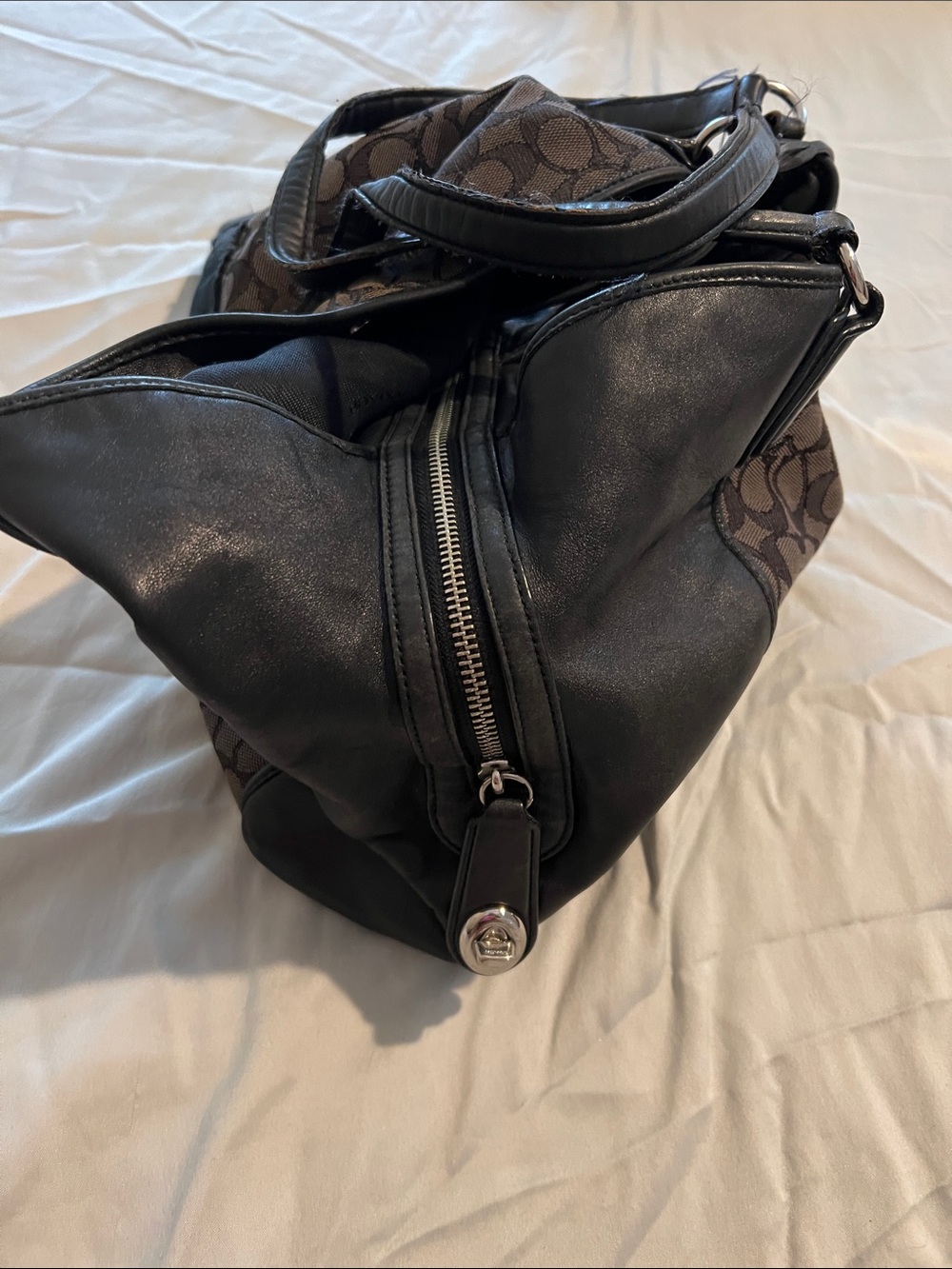 Coach Brown and Black Signature Shoulder Bag - Picture 5 of 16